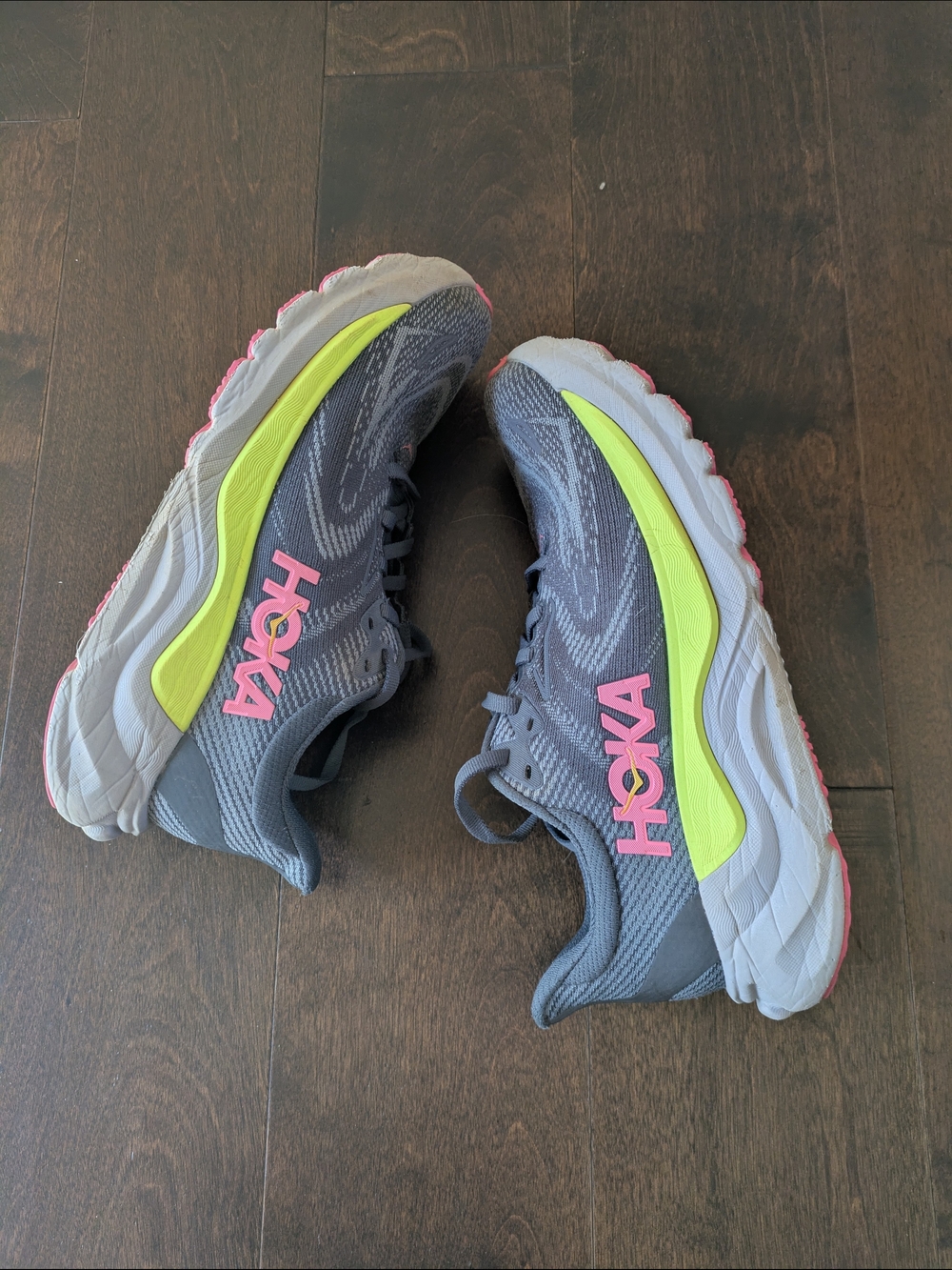 Hoka Arahi 8 Running Shoes Women’s Grey Used Good Condition - Picture 6 of 10